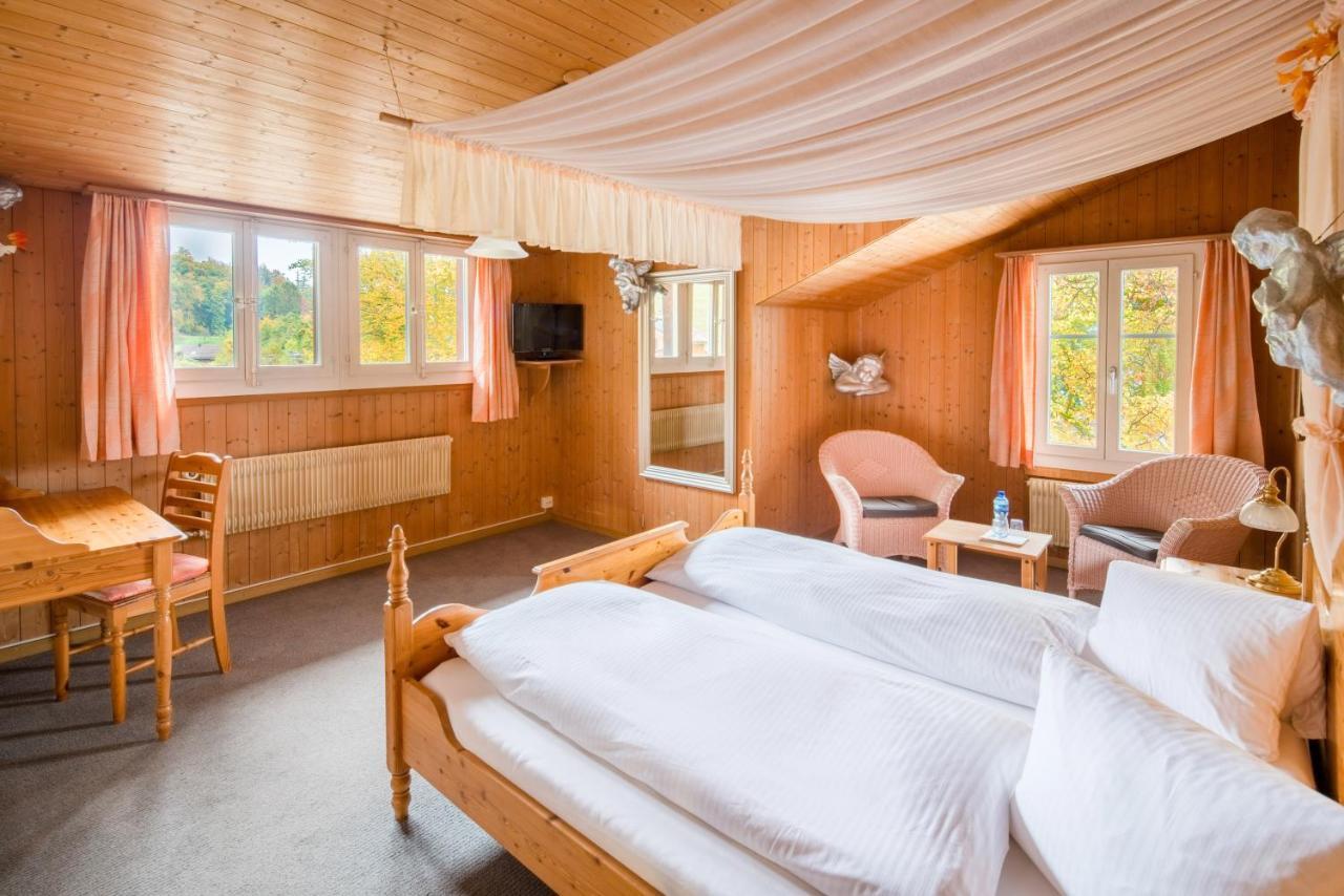 Hotel Lindenhof By Crossworld Ag Brienz  Bagian luar foto